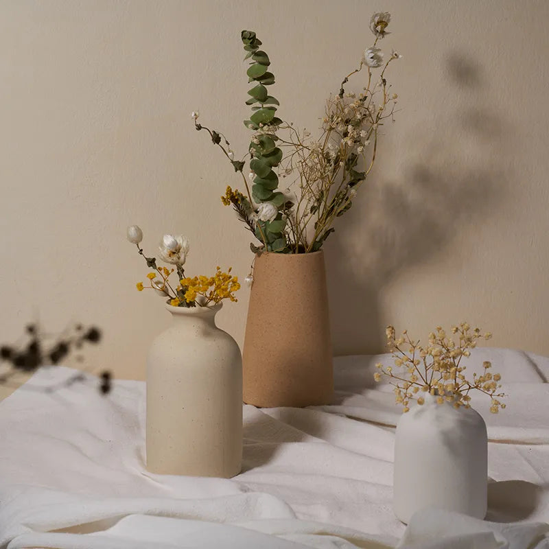 Simple Ceramic Dining Table Vase